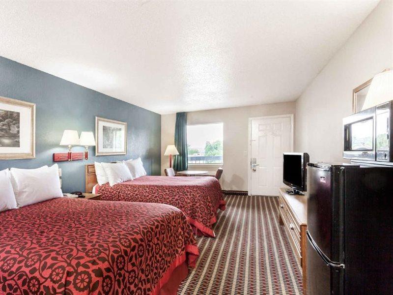 Days Inn By Wyndham Nashville N Opryland/Grand Ole Opry Exterior foto
