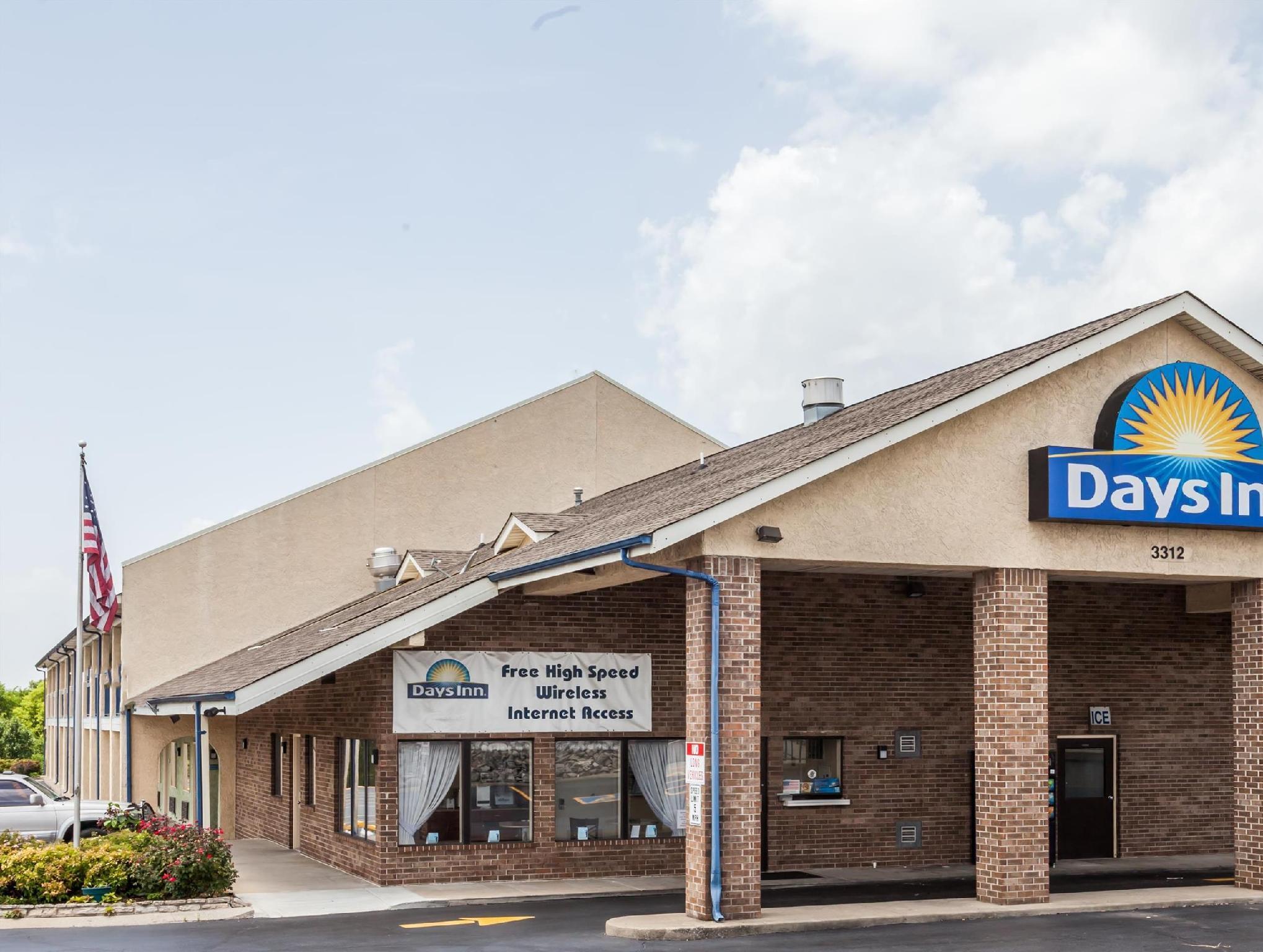 Days Inn By Wyndham Nashville N Opryland/Grand Ole Opry Exterior foto