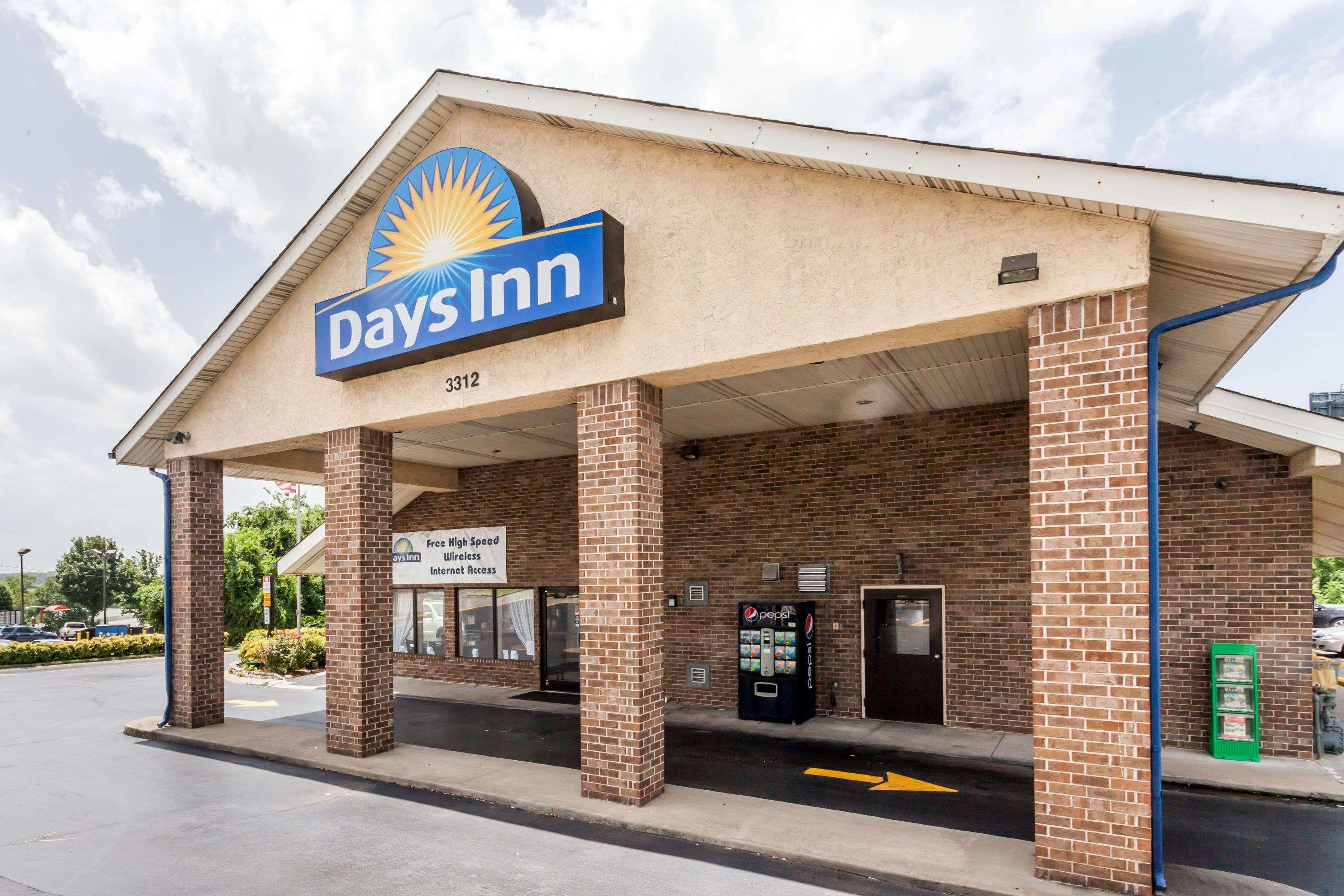 Days Inn By Wyndham Nashville N Opryland/Grand Ole Opry Exterior foto