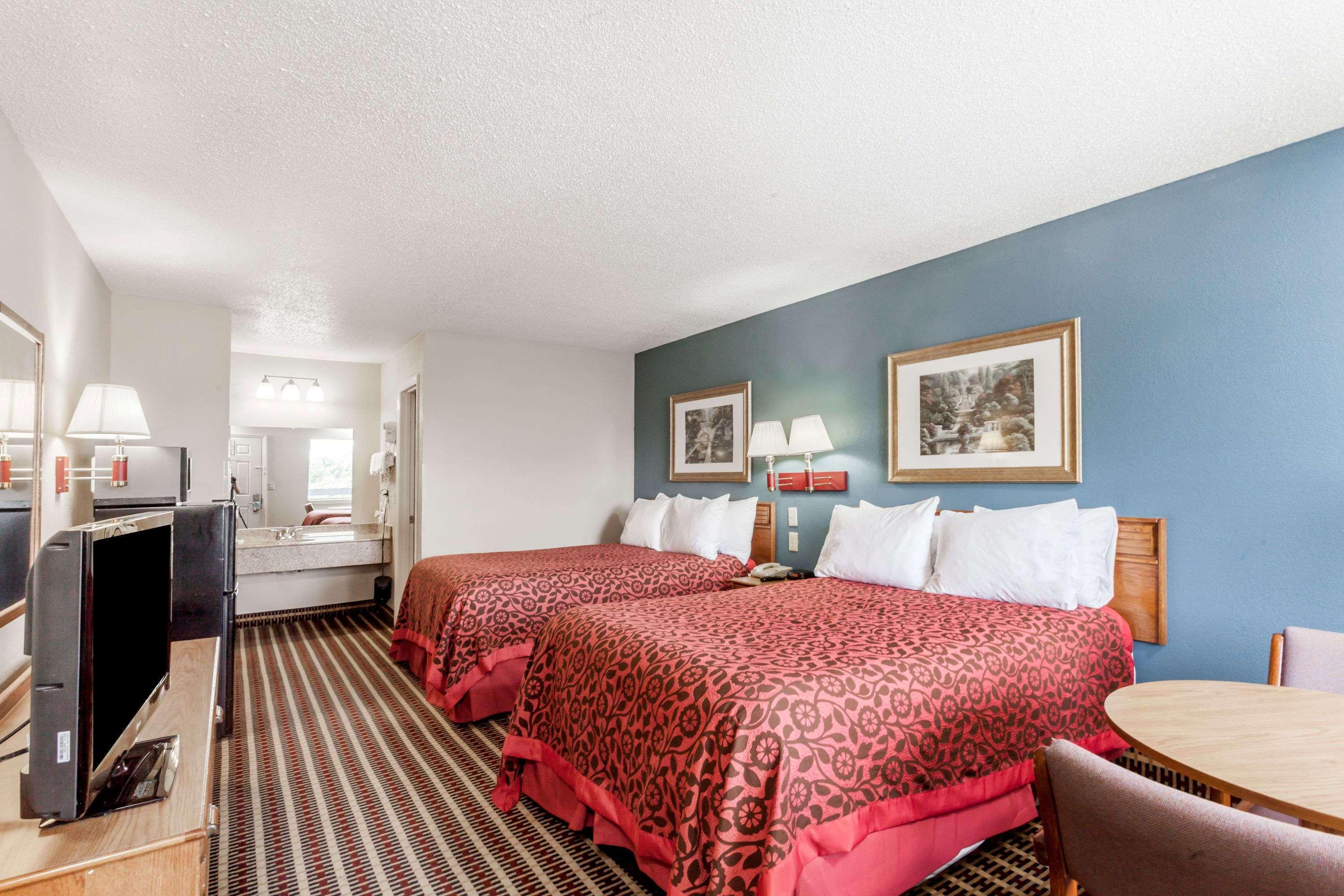 Days Inn By Wyndham Nashville N Opryland/Grand Ole Opry Exterior foto