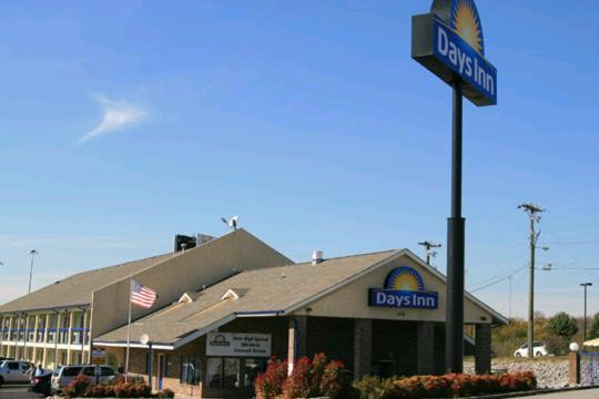 Days Inn By Wyndham Nashville N Opryland/Grand Ole Opry Exterior foto