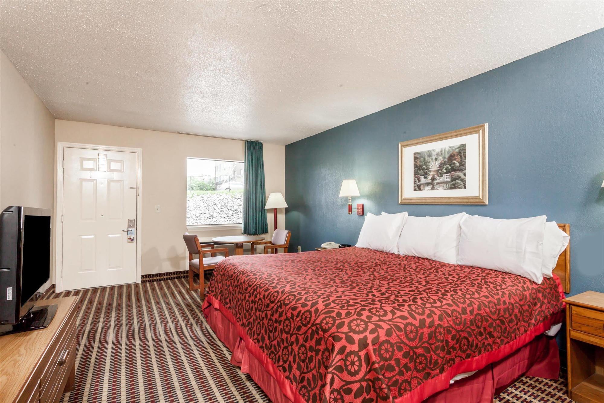 Days Inn By Wyndham Nashville N Opryland/Grand Ole Opry Exterior foto